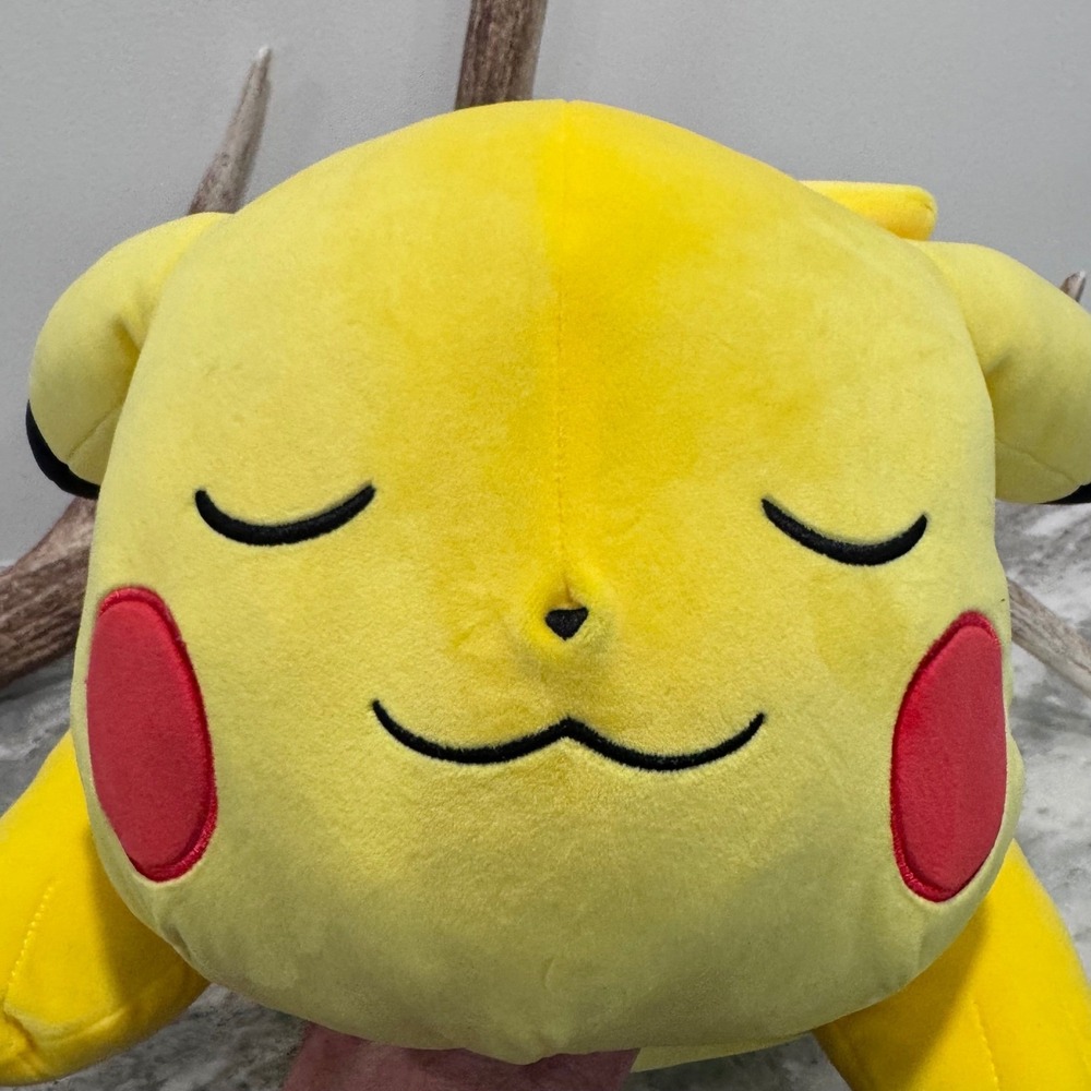 Pokemon Pikachu Sleeping Plush 18" Jazwares PKW4279 Yellow Stuffed Animal NWT - Picture 10 of 10